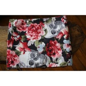 Skull & Roses Table Runner 70" X 14" Colorful Flowers Pink Black Gothic GUC